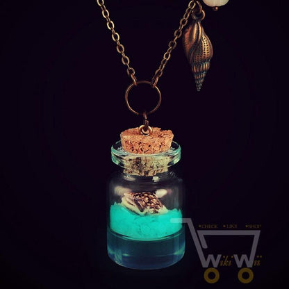 Luminous Conch Crystal Glass Necklace - WikiWii