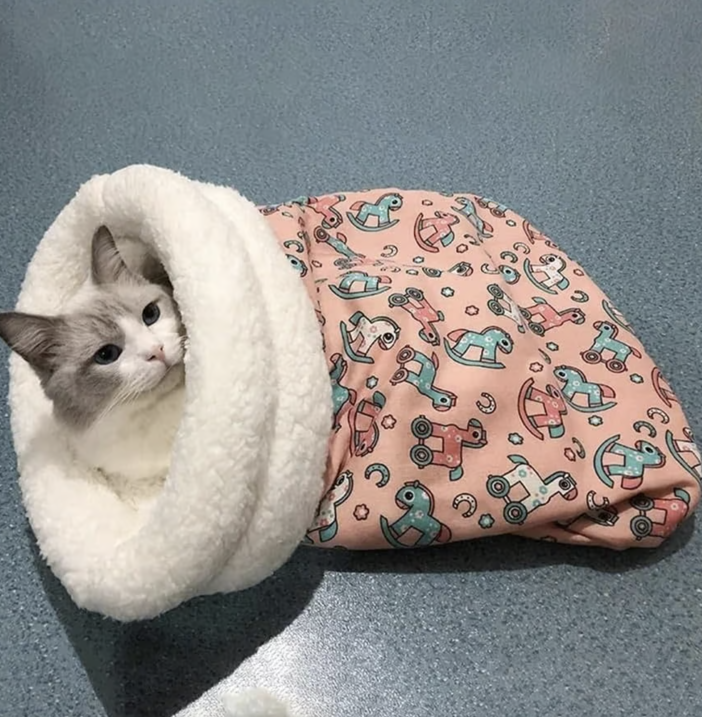 🔥Last Day Sale Price - 🐾Cozy Pet Nest for Small Cats and Dogs