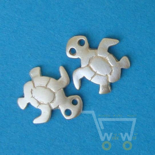 Baby Sea Turtle Charm Necklace - WikiWii