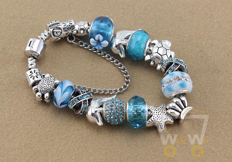 Blue Beads bracelets Sea Turtle / Dolphin - WikiWii