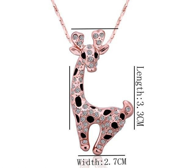 Crystal Giraffe Shaped Necklace - WikiWii