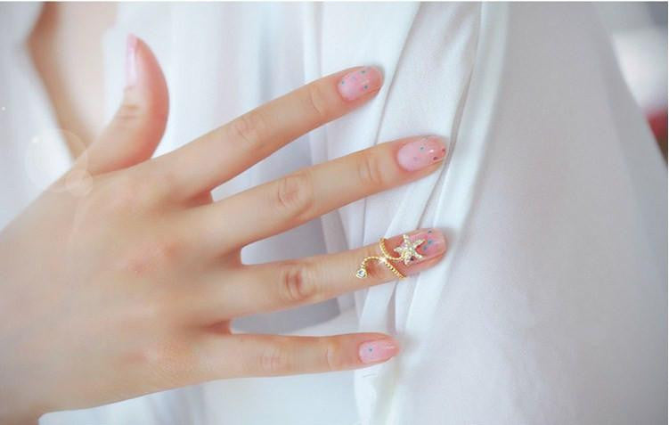 Crystal Starfish Finger Ring - WikiWii