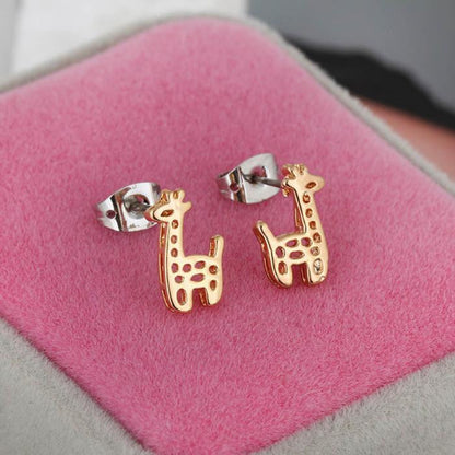 Cute Giraffe Shape Earring - WikiWii