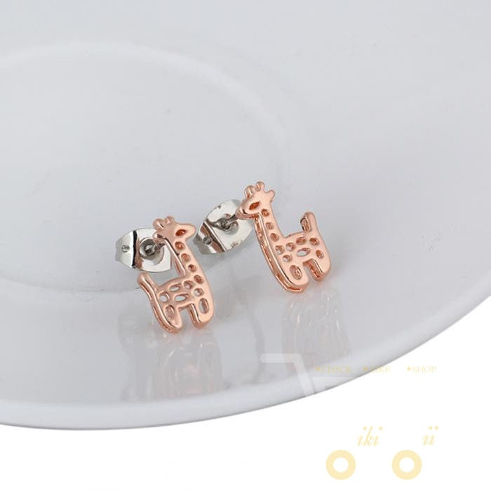 Cute Giraffe Shape Earring - WikiWii