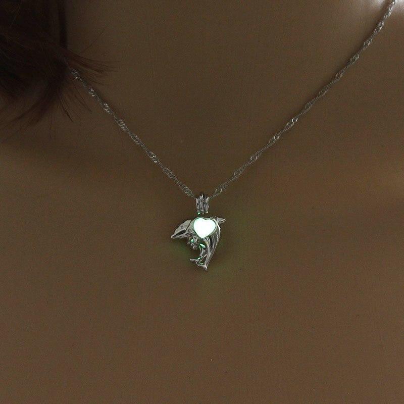 Glow in the dark Dolphin Necklace - WikiWii