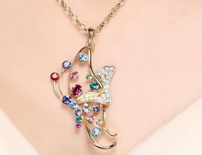 Elegant Butterfly Crystal Necklace - WikiWii