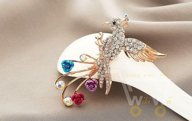 Elegant Hummingbird brooch - WikiWii