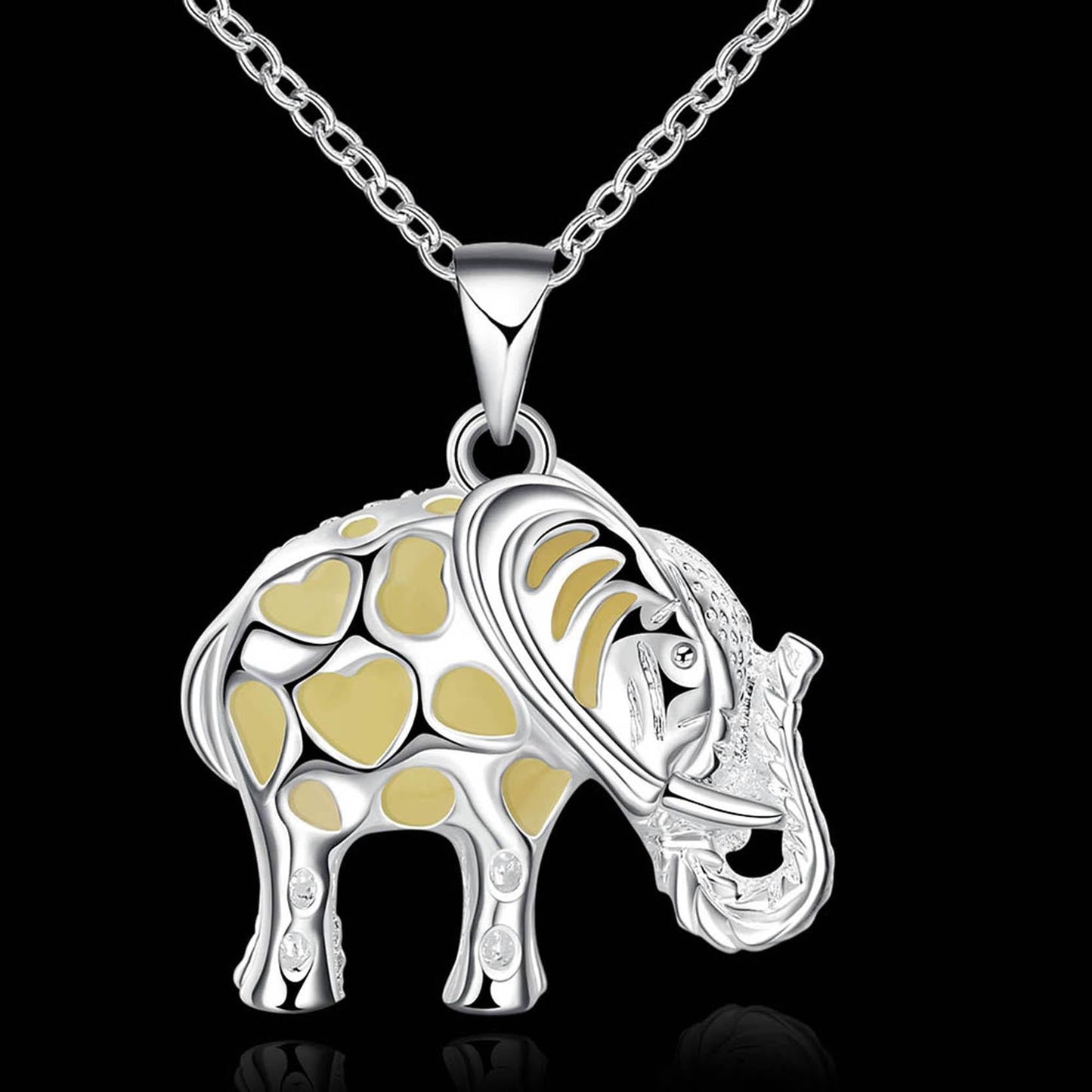 Glow In the dark Elephant Necklace - WikiWii