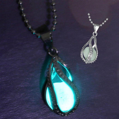 Glow in the Dark Pendant Necklace - WikiWii