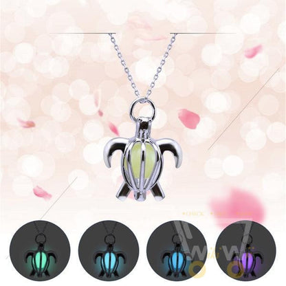 Glow in the Dark Sea Turtle Necklace - WikiWii