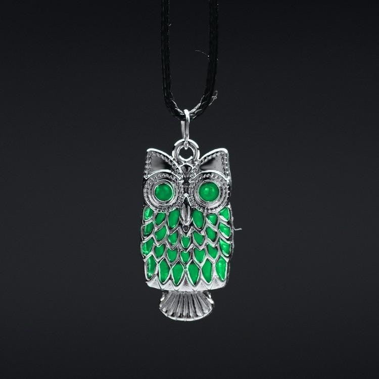 Glowing Owl Necklace - WikiWii