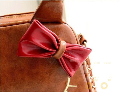 Hippie Leather Cat Crossbody Bag - WikiWii