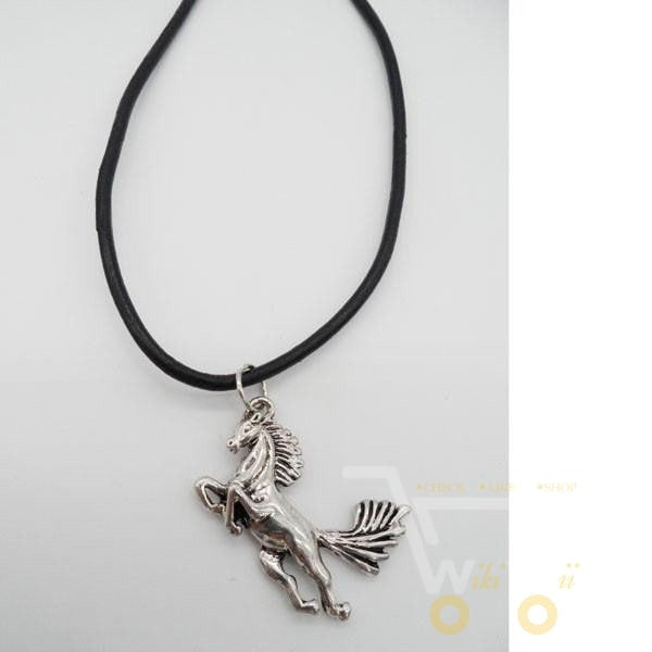 Horse Necklace - WikiWii