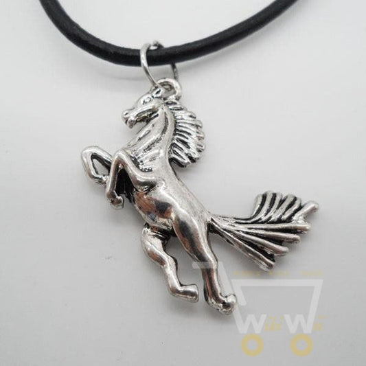 Horse Necklace - WikiWii