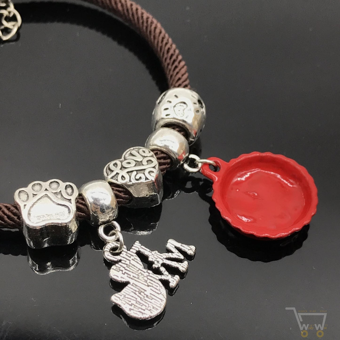 I love my cat bracelet - WikiWii