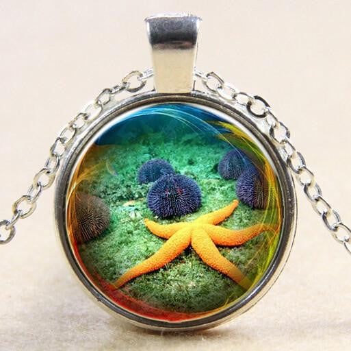 Starfish Glass Necklace Silver Plated - WikiWii