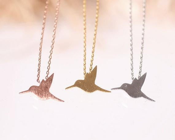 Tiny Flying Hummingbird Necklace - WikiWii