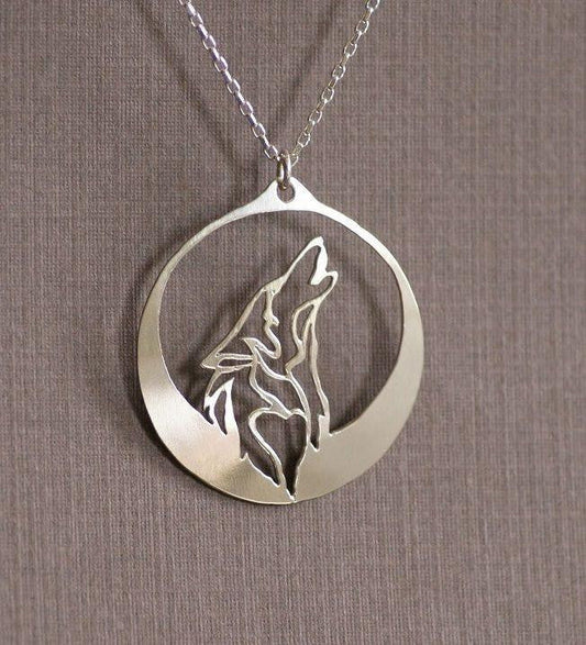 Wolf Necklace - WikiWii