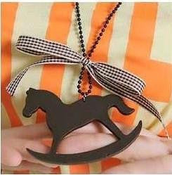 Wood Horse Necklace - WikiWii